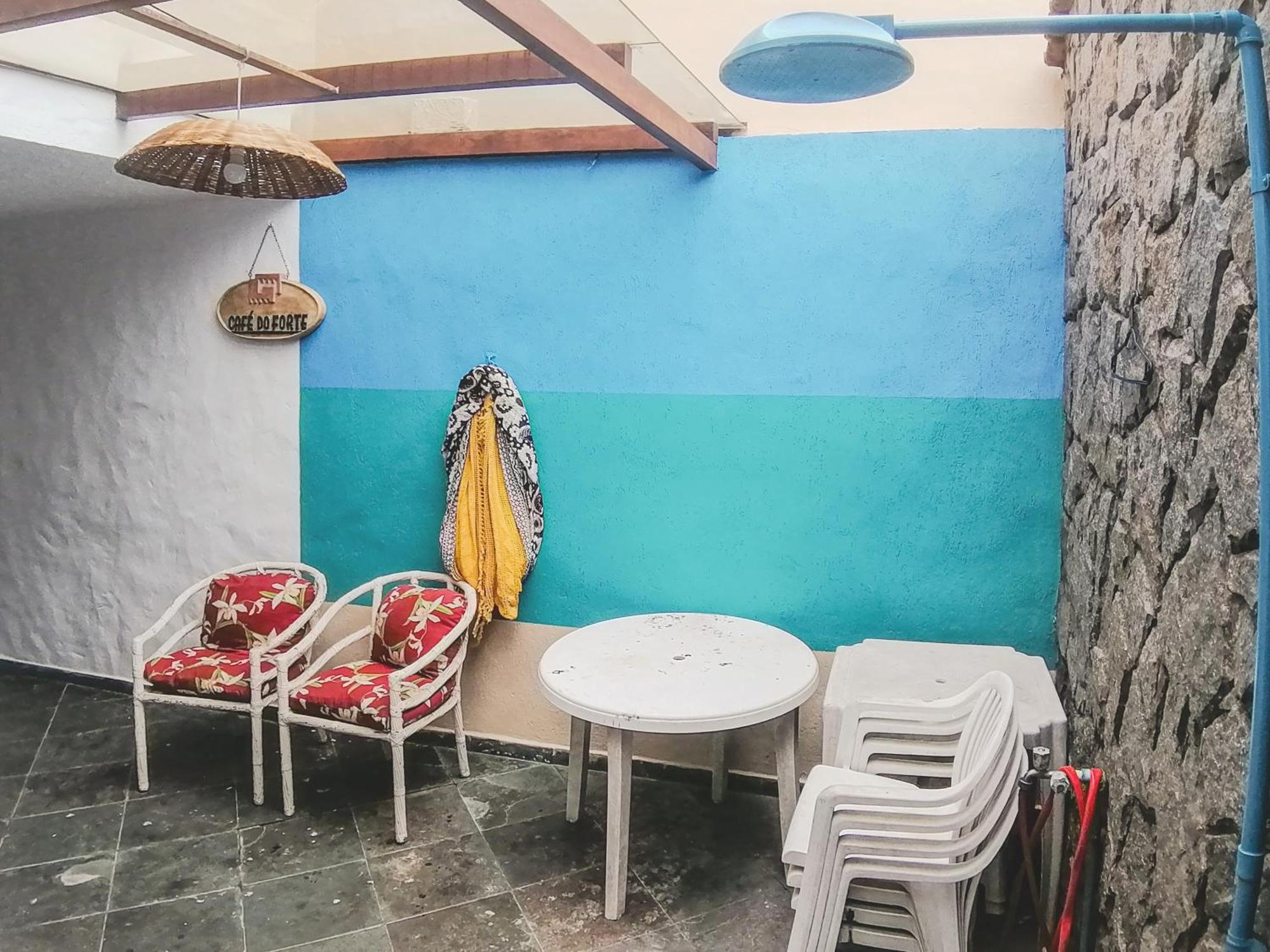 Casa 2 Quartos A 500m Da Rua Pedras, Em C Vaga, Portaria 24hs * Búzios